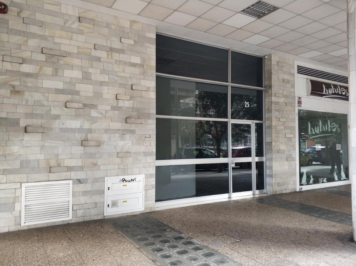 Salaberria Apartment With Private Garage سان سيباستيان المظهر الخارجي الصورة